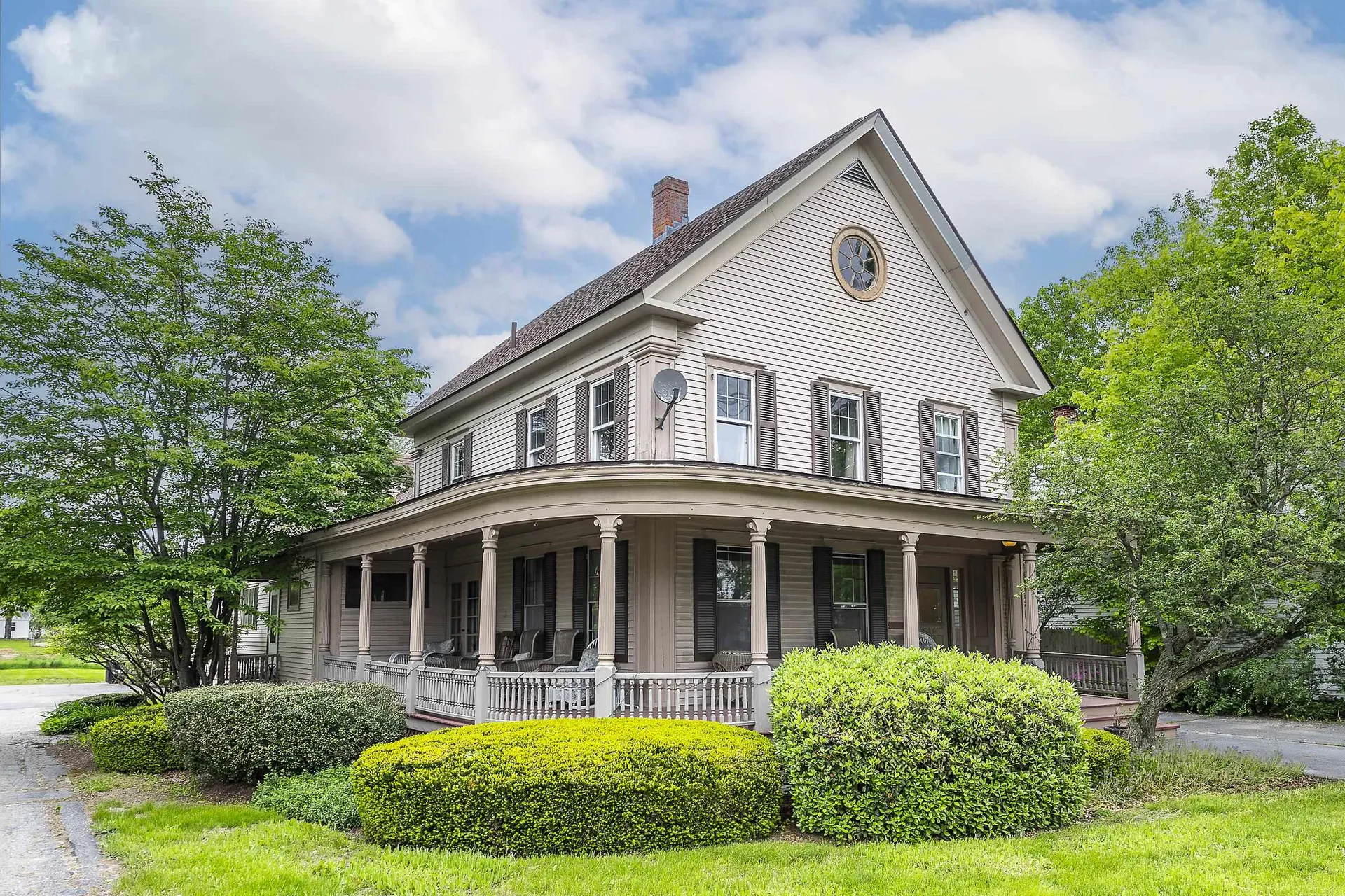 472 Main Street Chester VT 05143