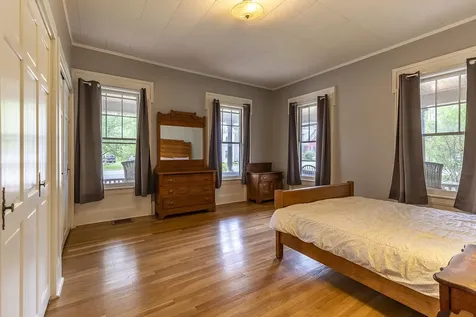 472 Main Street Chester VT 05143