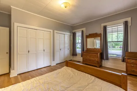 472 Main Street Chester VT 05143