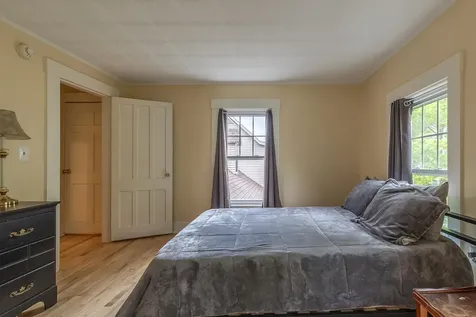 472 Main Street Chester VT 05143