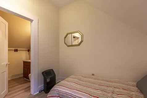 472 Main Street Chester VT 05143