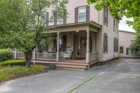 472 Main Street Chester VT 05143