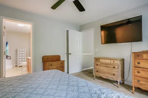 81 Center Road Hillsborough NH 03244