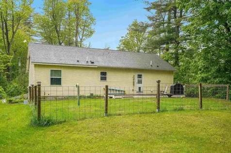 81 Center Road Hillsborough NH 03244