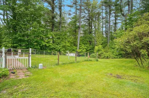 81 Center Road Hillsborough NH 03244
