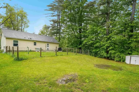 81 Center Road Hillsborough NH 03244