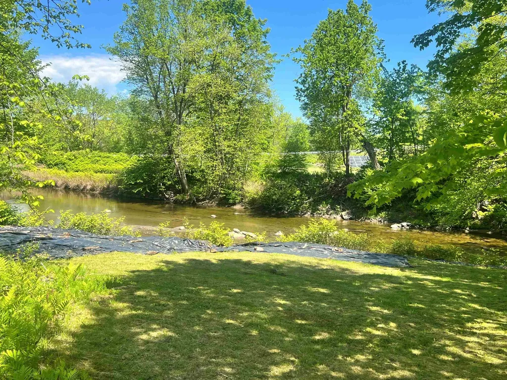 13 Tannery Road Orford NH 03777