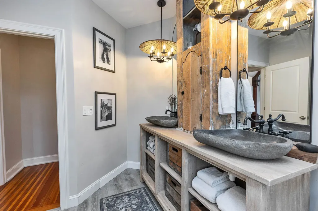 120 S Mast Street Goffstown NH 03045