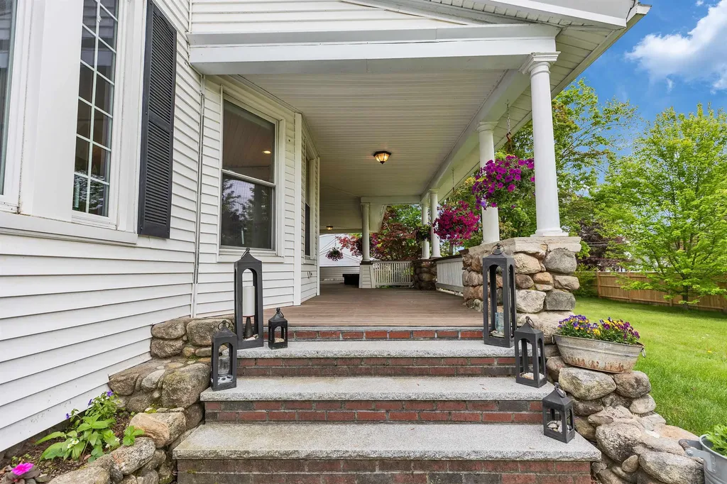 120 S Mast Street Goffstown NH 03045