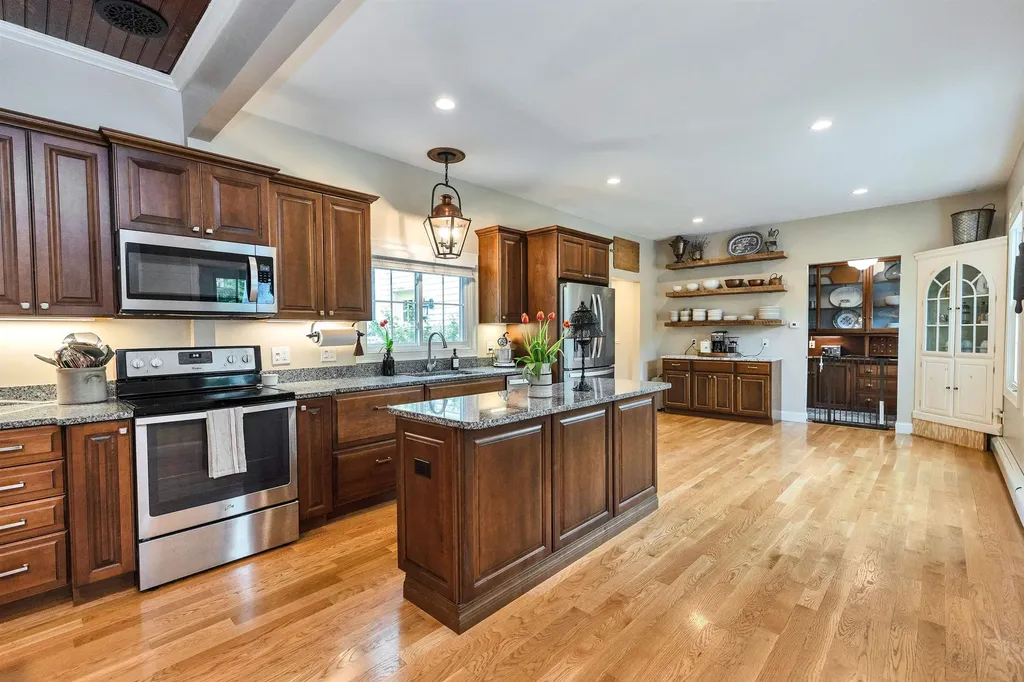 120 S Mast Street Goffstown NH 03045