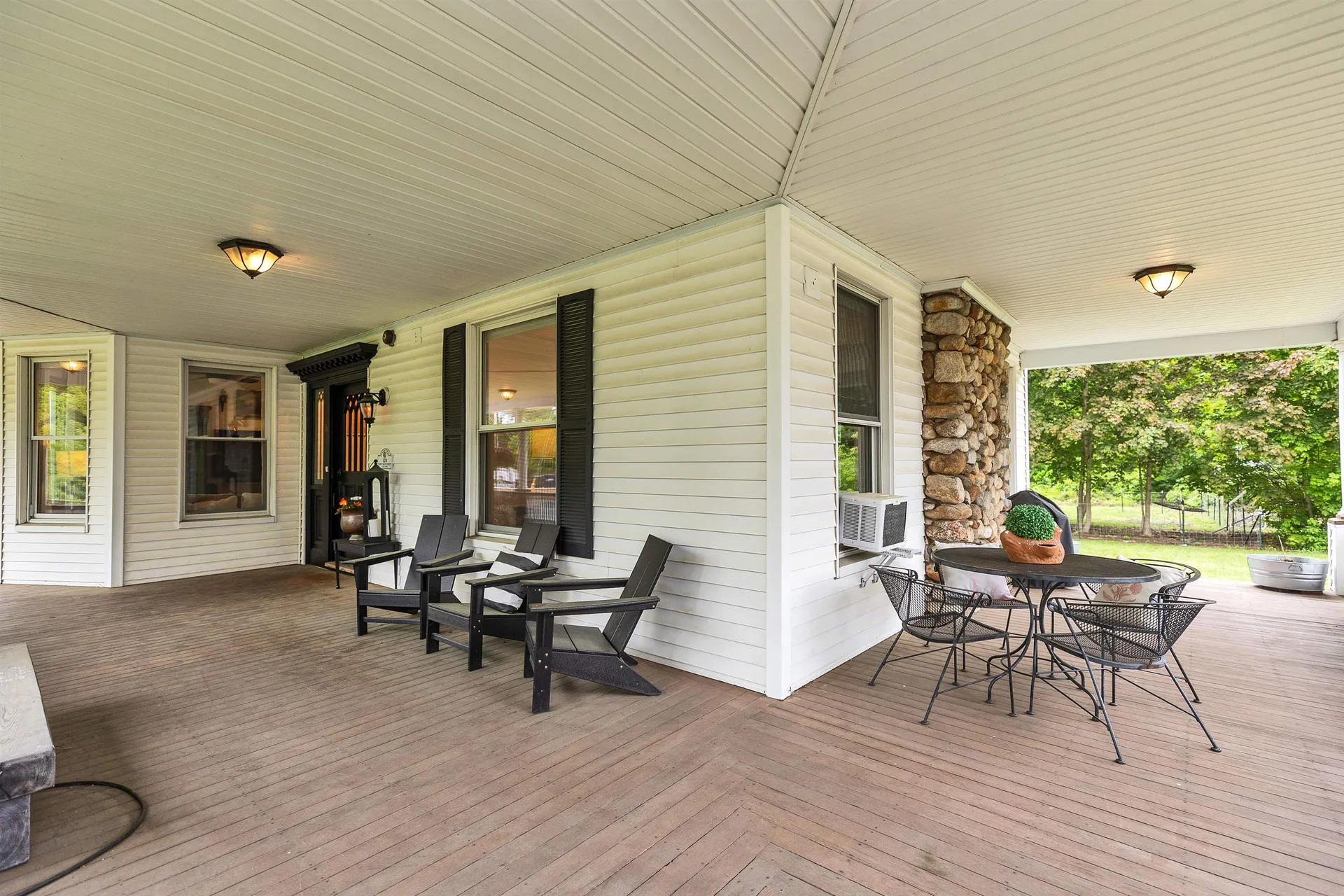 120 S Mast Street Goffstown NH 03045