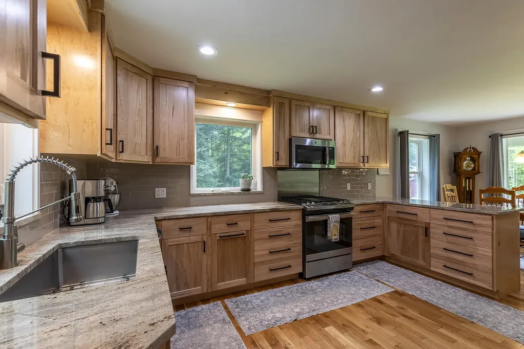 390 Tiffany Lane Pawlet VT 05761