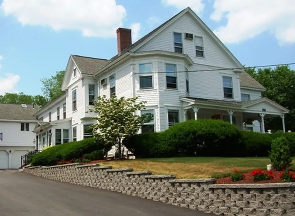 116 East Broadway Derry NH 03038