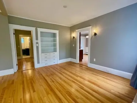 2484 Elm Street Manchester NH 03104