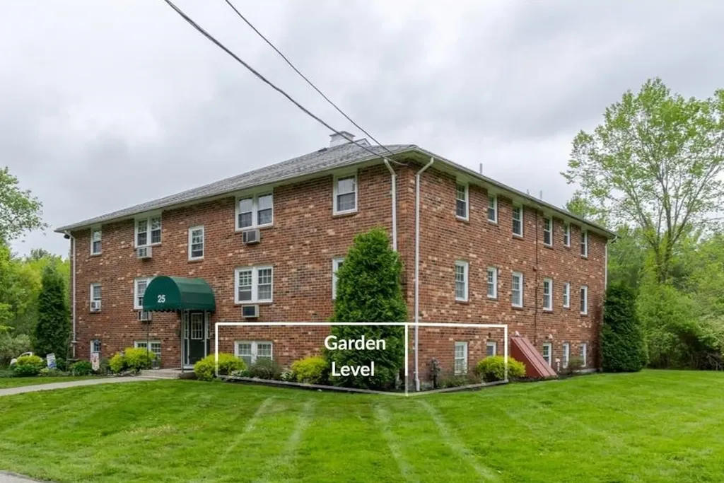 25 Ernest Avenue Exeter NH 03833