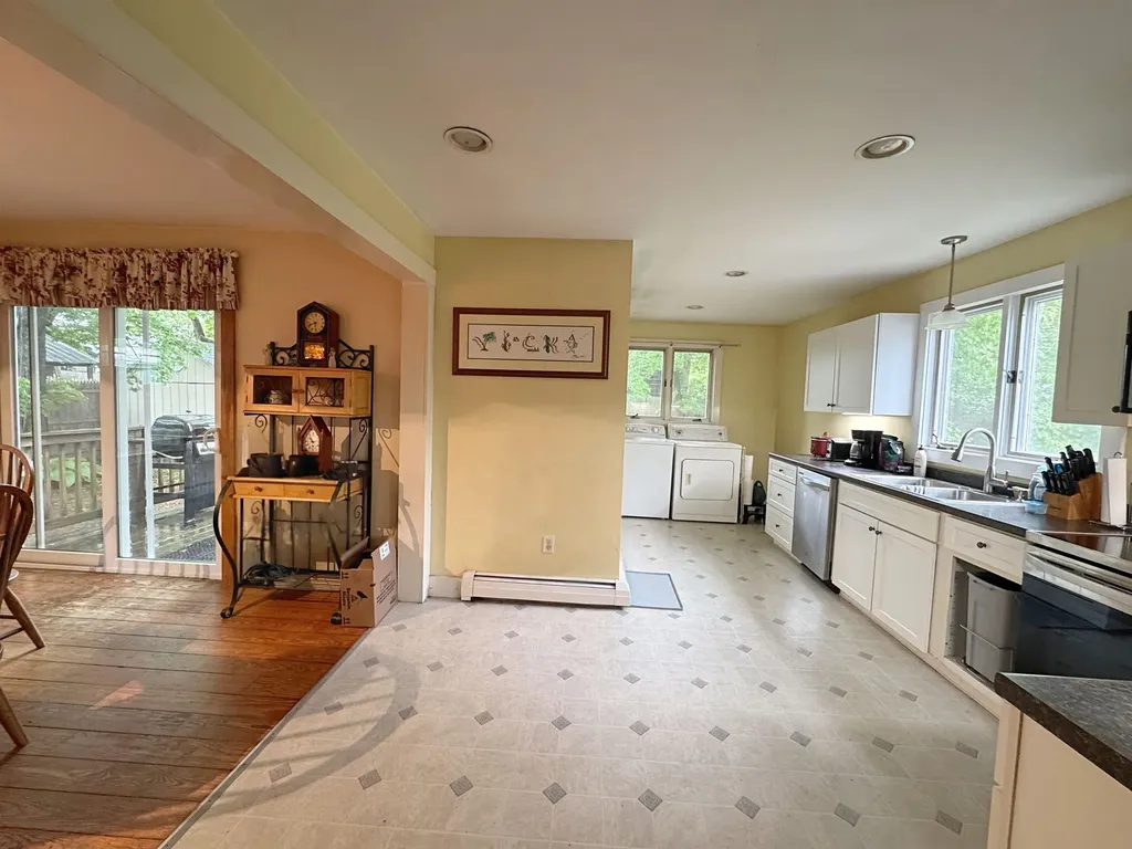 16 Sims Street Claremont NH 03743