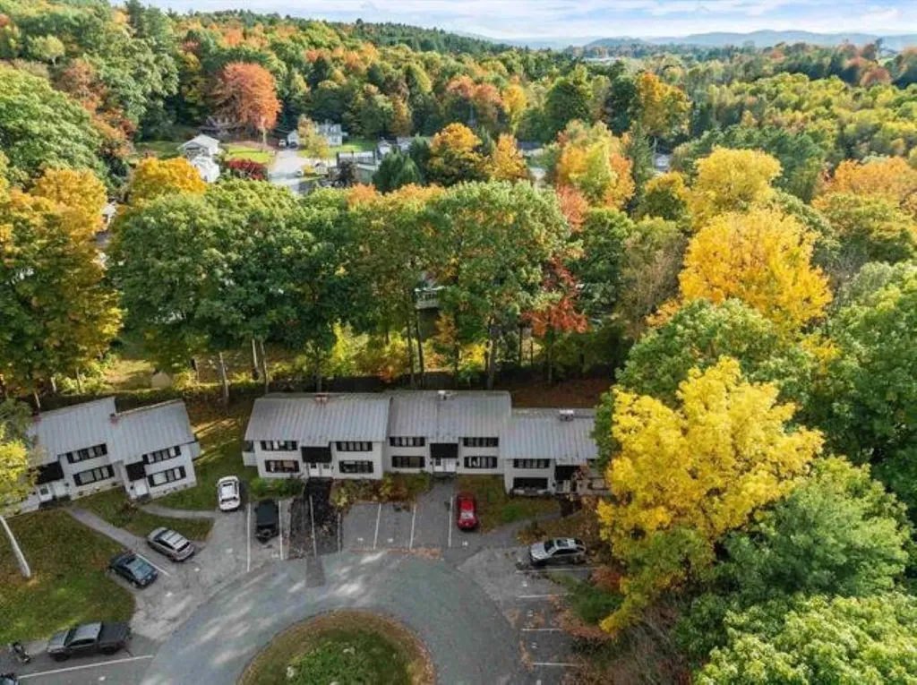 16 Oakwood Drive Claremont NH 03743