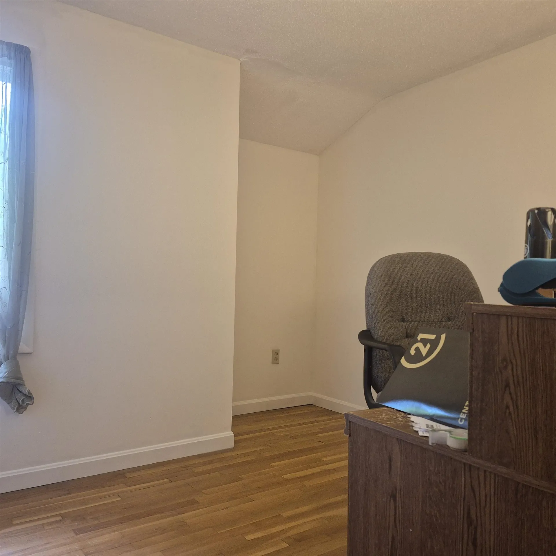 16 Oakwood Drive Claremont NH 03743