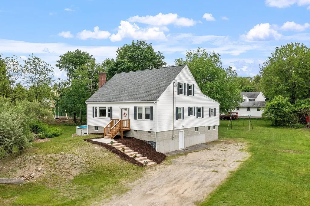 19 Seed Street Salem NH 03079