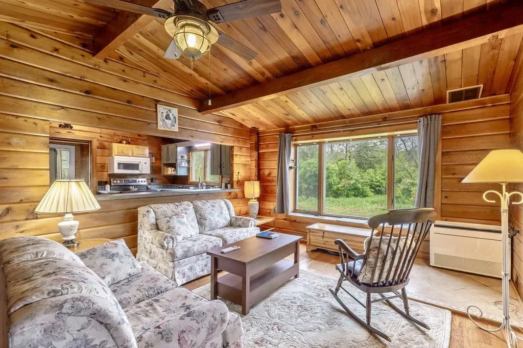 28 Hilltop Road Alburgh VT 05440