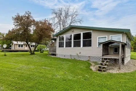 28 Hilltop Road Alburgh VT 05440