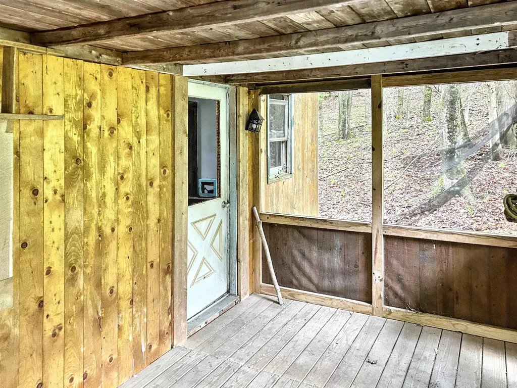 278 King Road Glover VT 05875