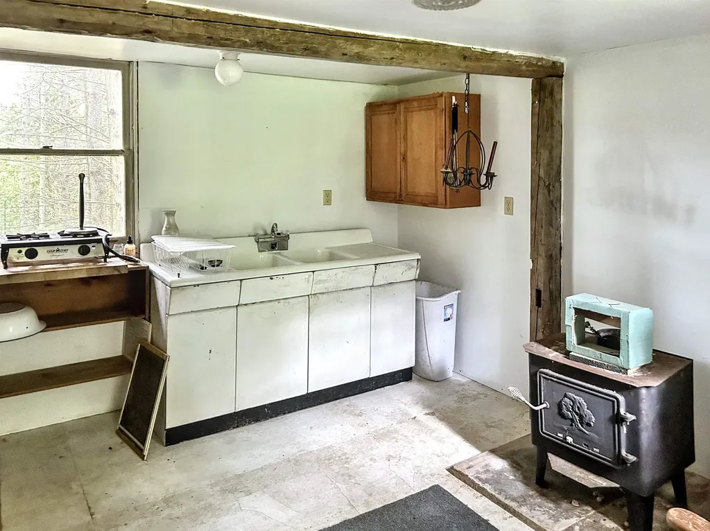 278 King Road Glover VT 05875