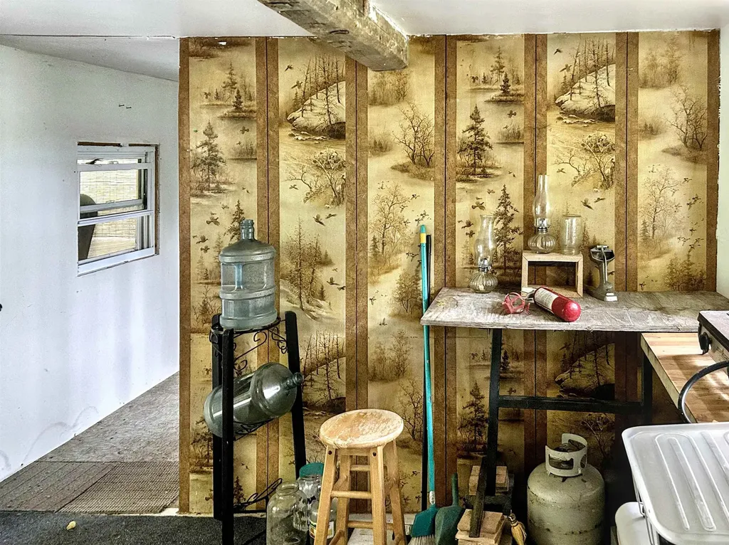 278 King Road Glover VT 05875