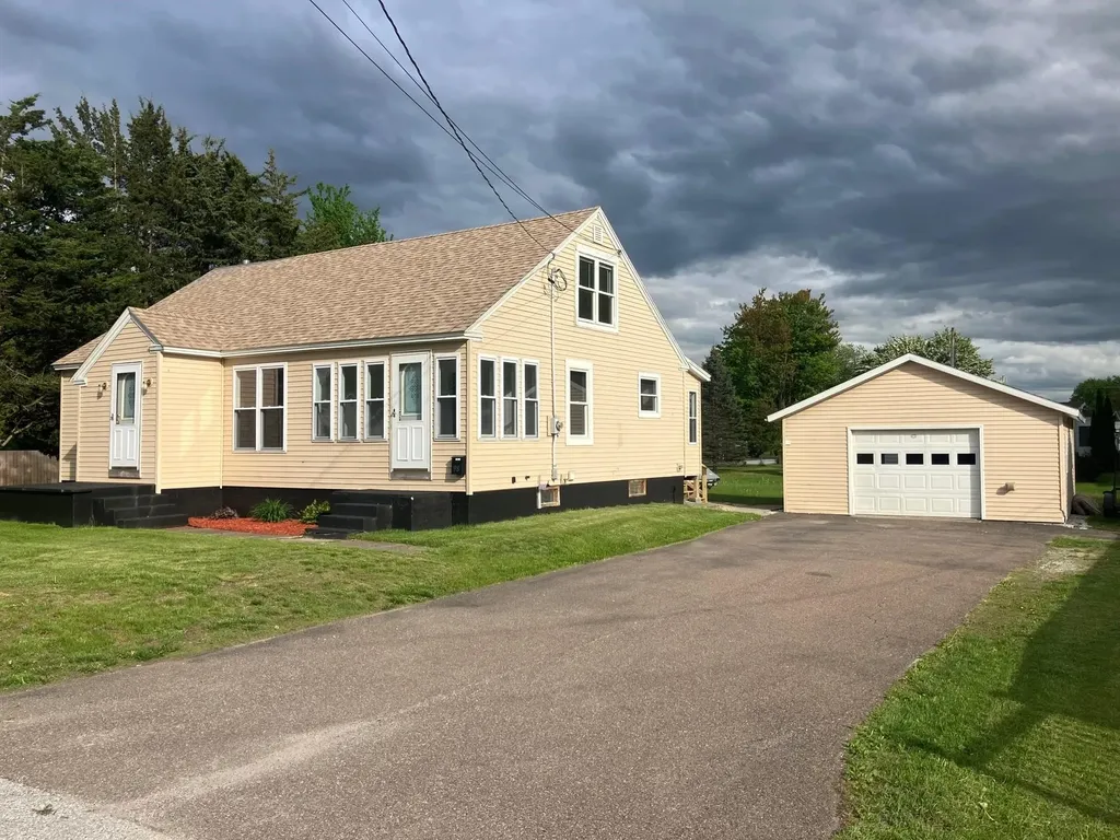 98 Canada Street Swanton VT 05488