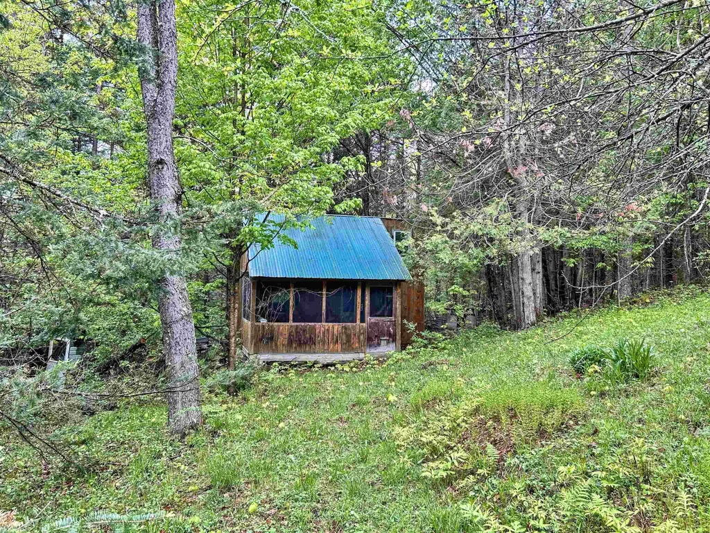 478 King Road Glover VT 05875