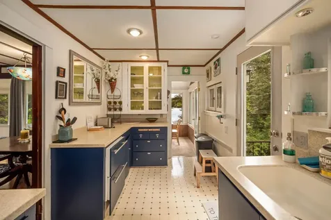 63 Headlands Road Winchester NH 03470