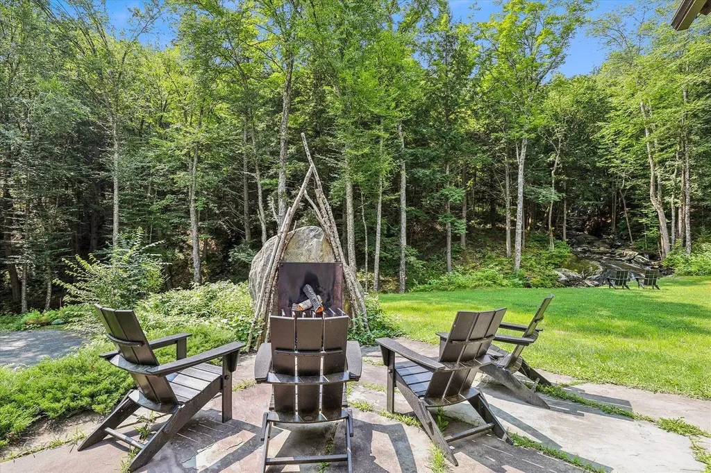 249 Falls Brook Lane Stowe VT 05672