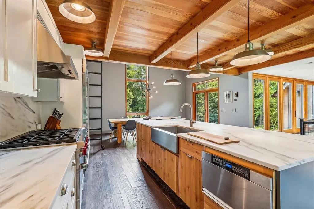 249 Falls Brook Lane Stowe VT 05672