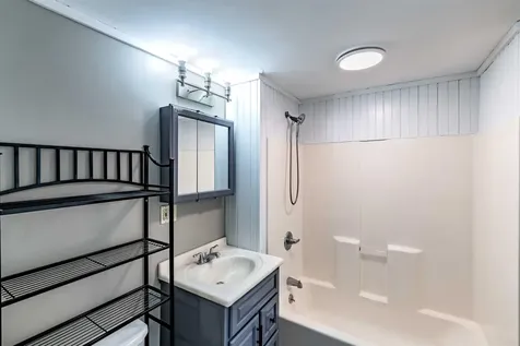 95 Main Street Wells River VT 05081