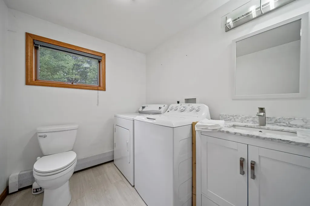 67 Colby Road Danville NH 03819
