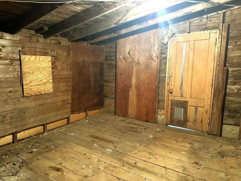 755 Mackville Road Hardwick VT 05843