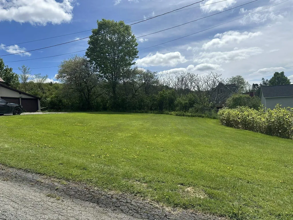 755 Mackville Road Hardwick VT 05843