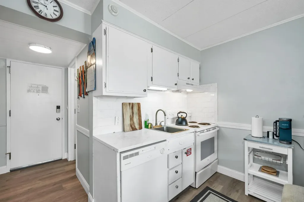 375 Endicott N Street Laconia NH 03246