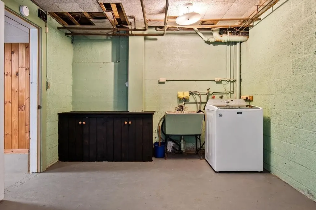 47 Dell Road Springfield VT 05156