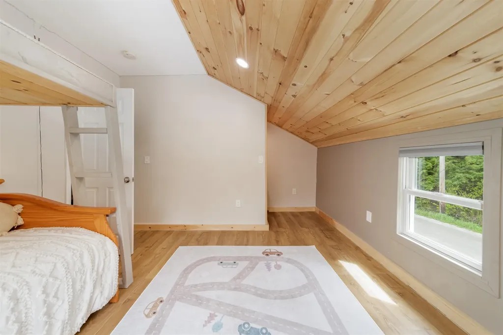 140 Thurber Road Unity NH 03773