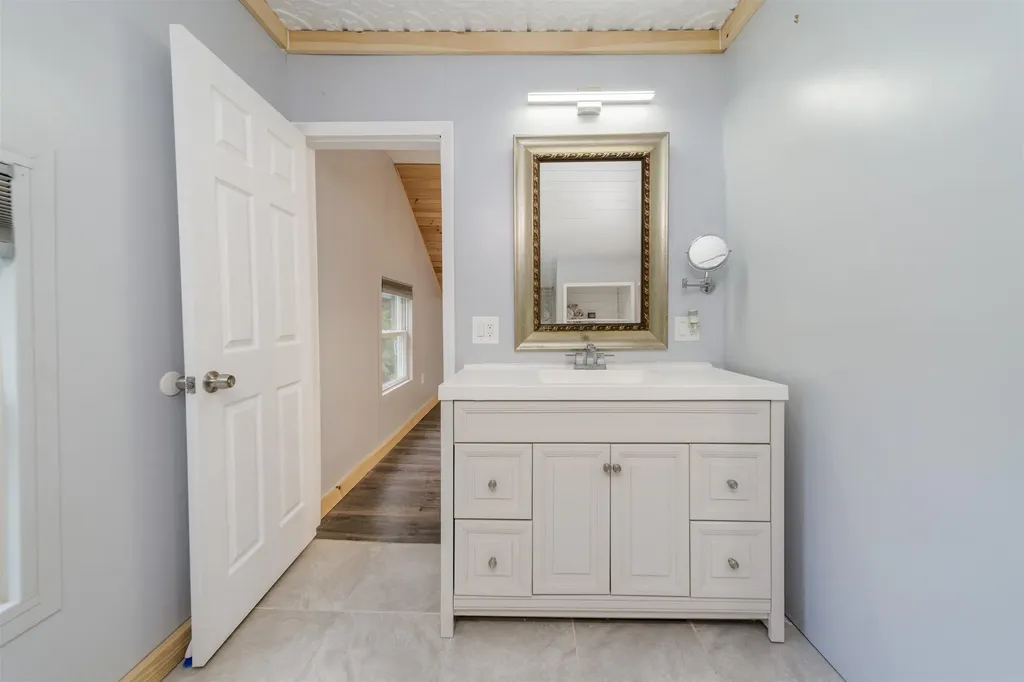 140 Thurber Road Unity NH 03773