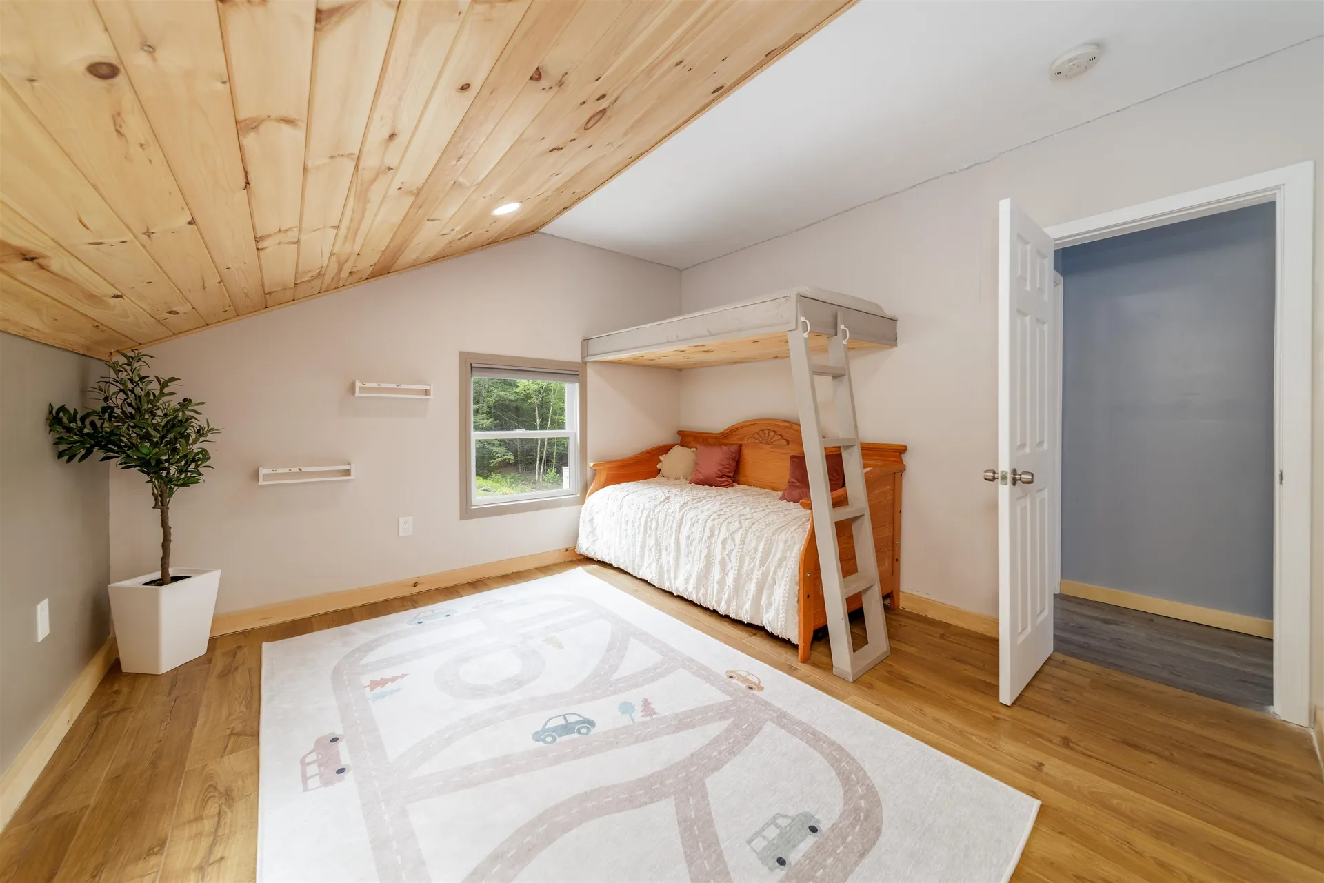 140 Thurber Road Unity NH 03773