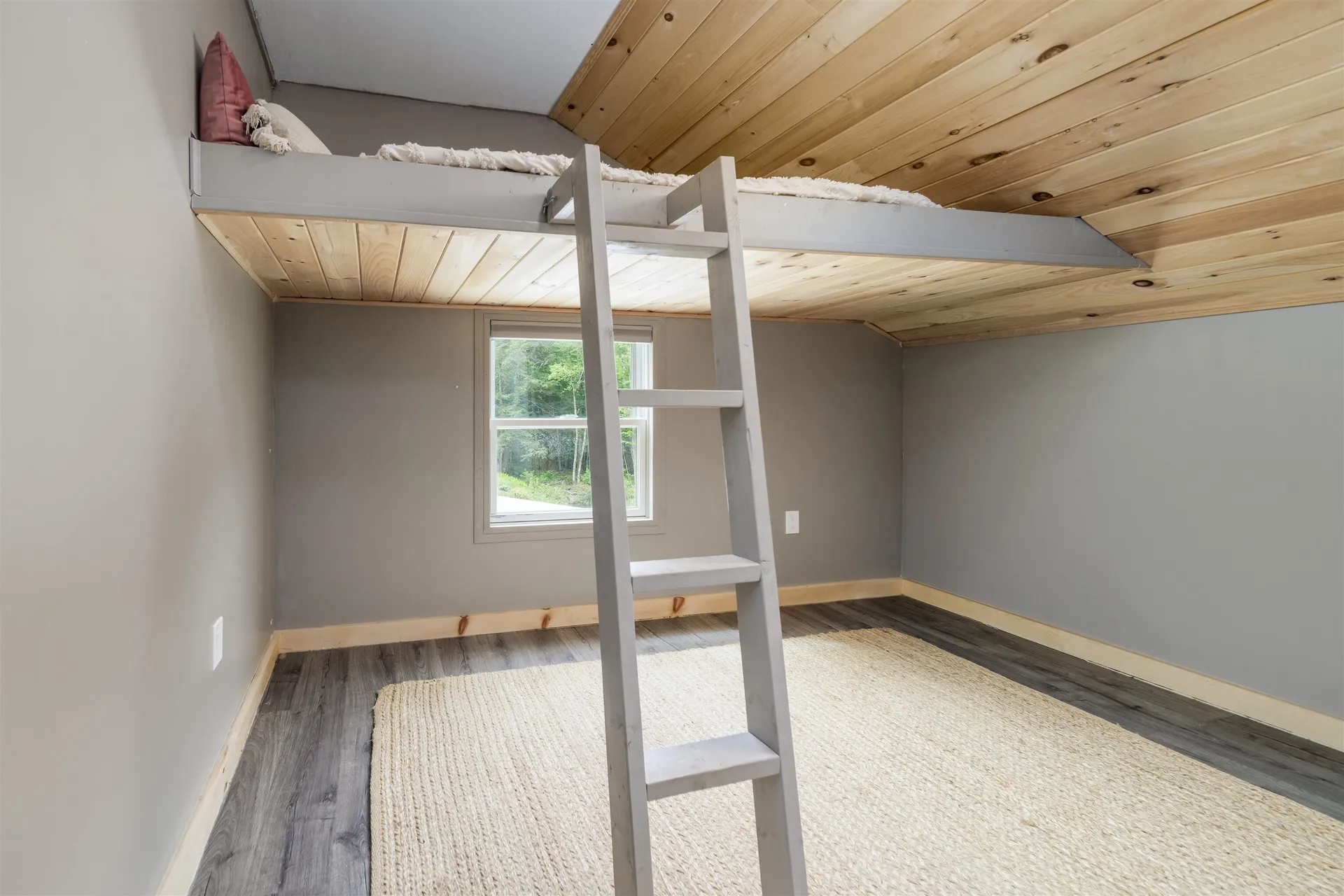 140 Thurber Road Unity NH 03773