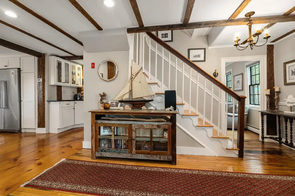 42 Main Street New Castle NH 03854