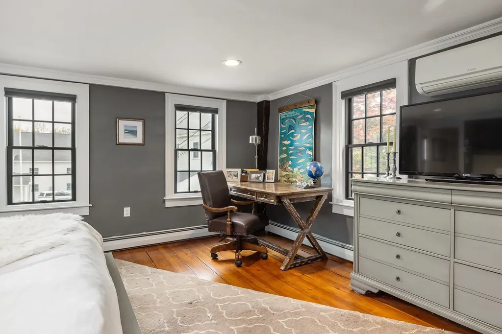 42 Main Street New Castle NH 03854