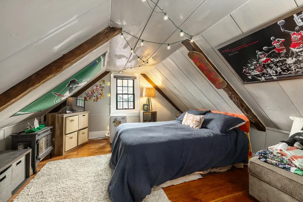 42 Main Street New Castle NH 03854