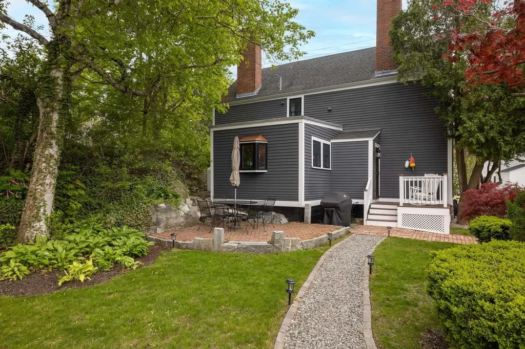 42 Main Street New Castle NH 03854