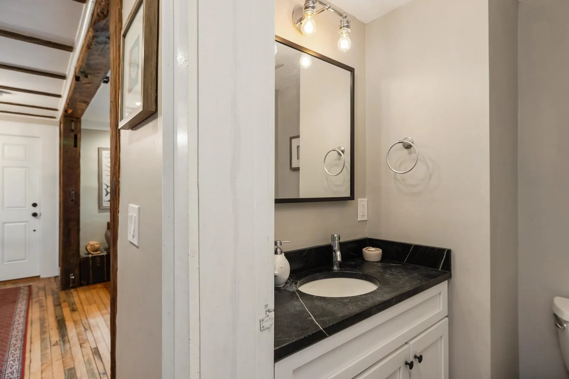 42 Main Street New Castle NH 03854