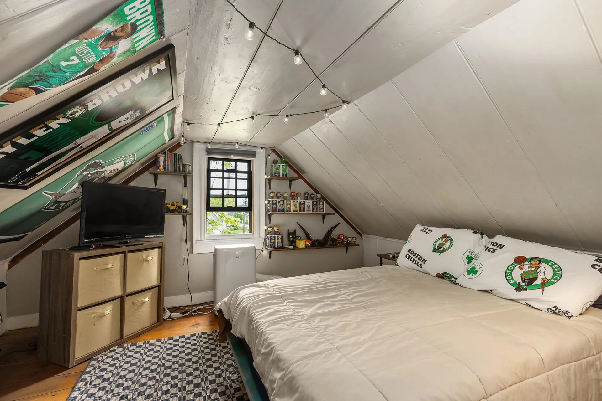 42 Main Street New Castle NH 03854