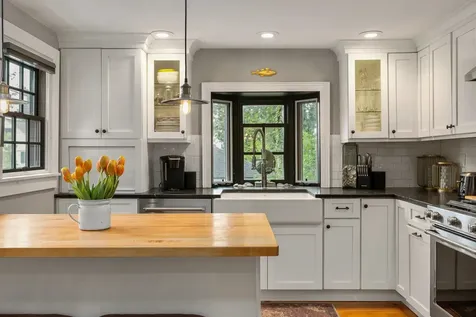 42 Main Street New Castle NH 03854